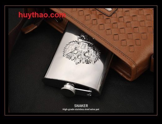 Bình inox đựng rươu mini dung tích 250ml phong cách nga logo đại bàng